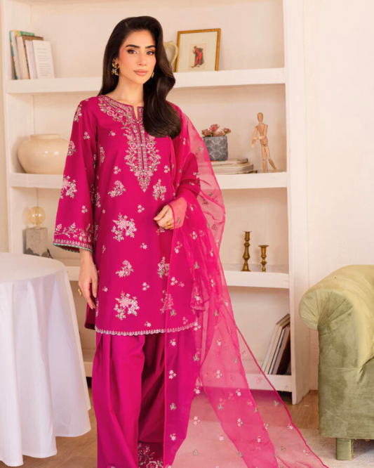 Gulnaar Grace-WW-05